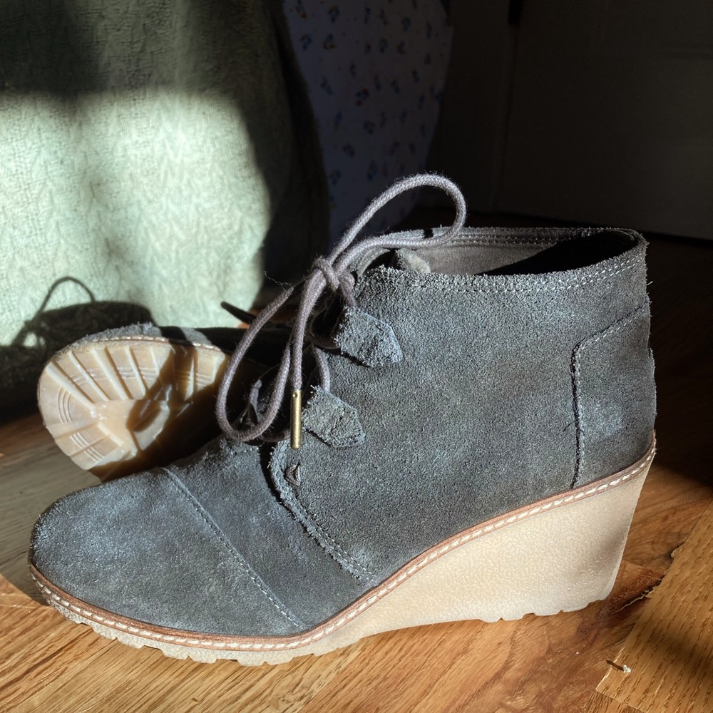 TOMS Wedge Boots. Laced, with Gray Suede and Rubber Wedges.